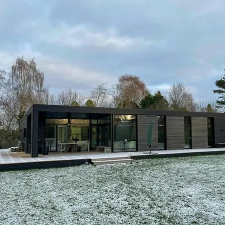 Modern House In Ferienhaus