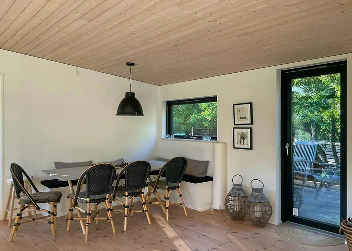 Ferienhaus Modern House In *